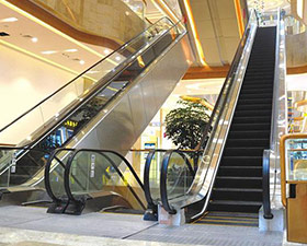 商场自动扶梯
